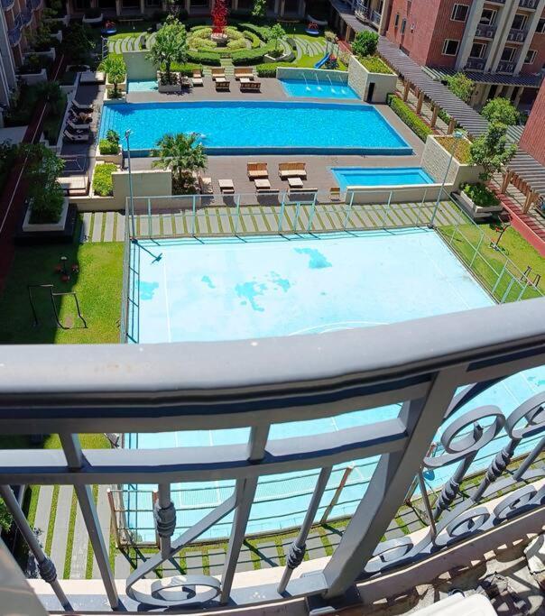 Monarch Parksuites - Balmoral Place Paranaque City Exterior foto