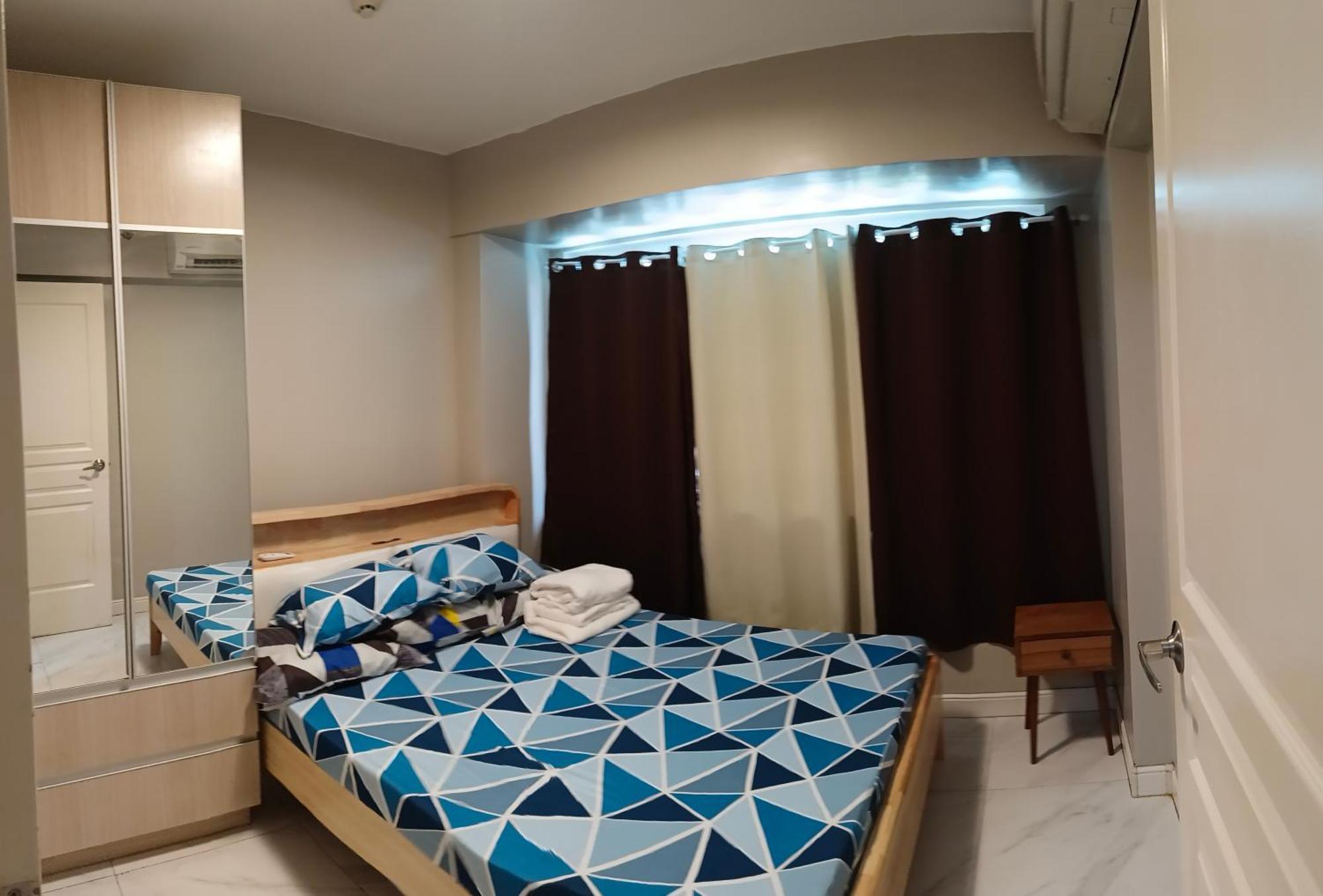 Monarch Parksuites - Balmoral Place Paranaque City Exterior foto